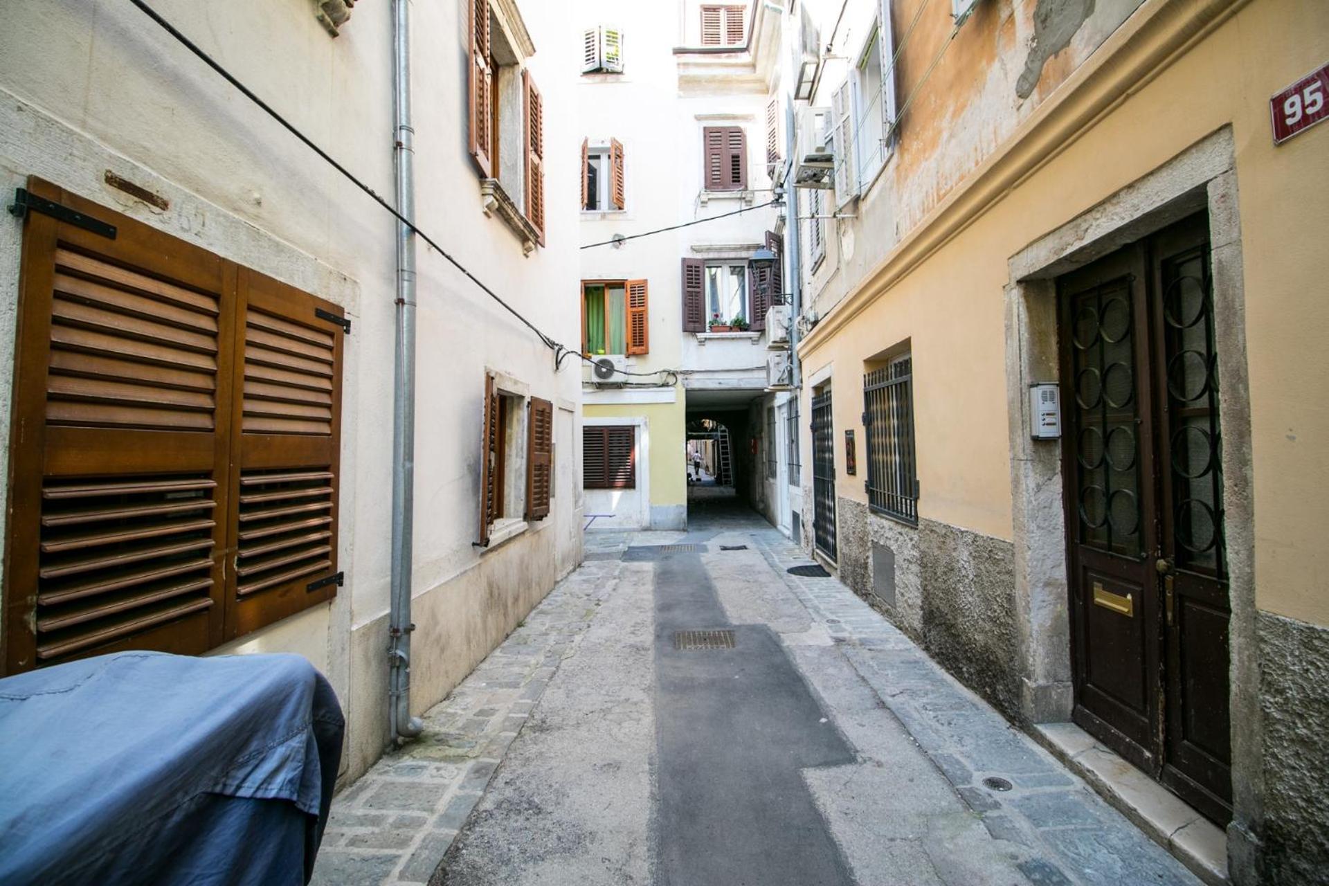 Fri Apartment Πιράν Εξωτερικό φωτογραφία