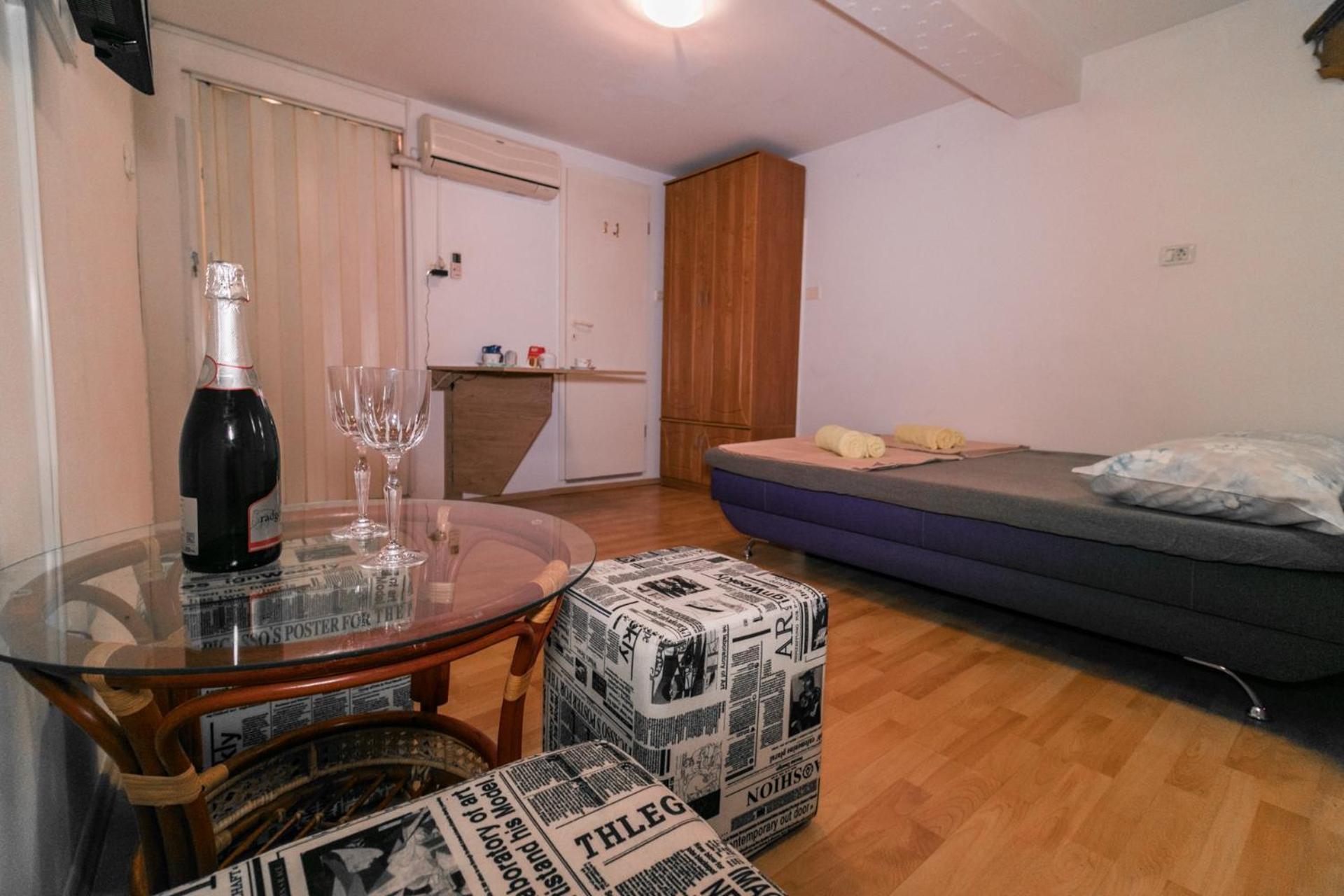 Fri Apartment Πιράν Εξωτερικό φωτογραφία